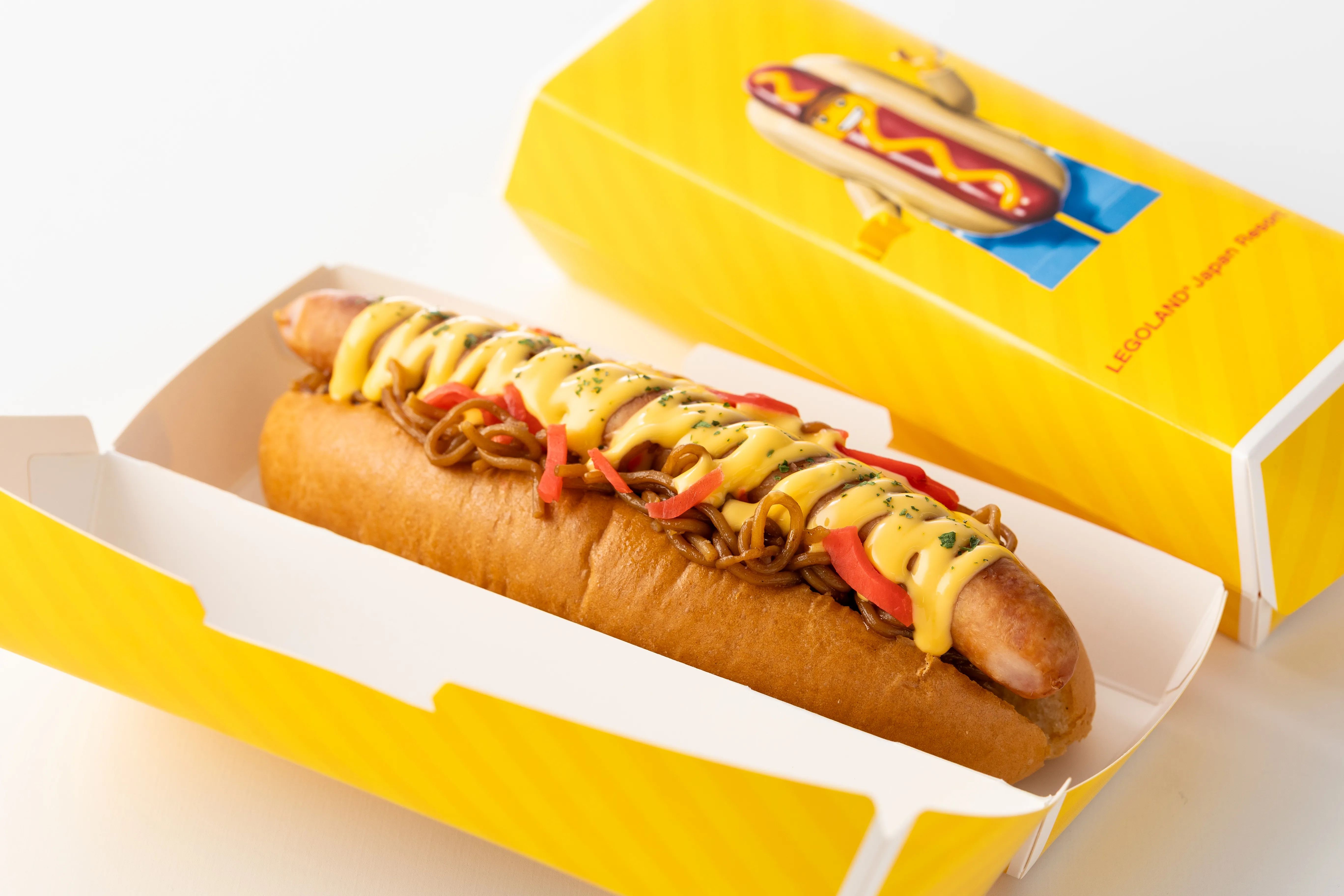 Yakisoba Noodles Hot Dog