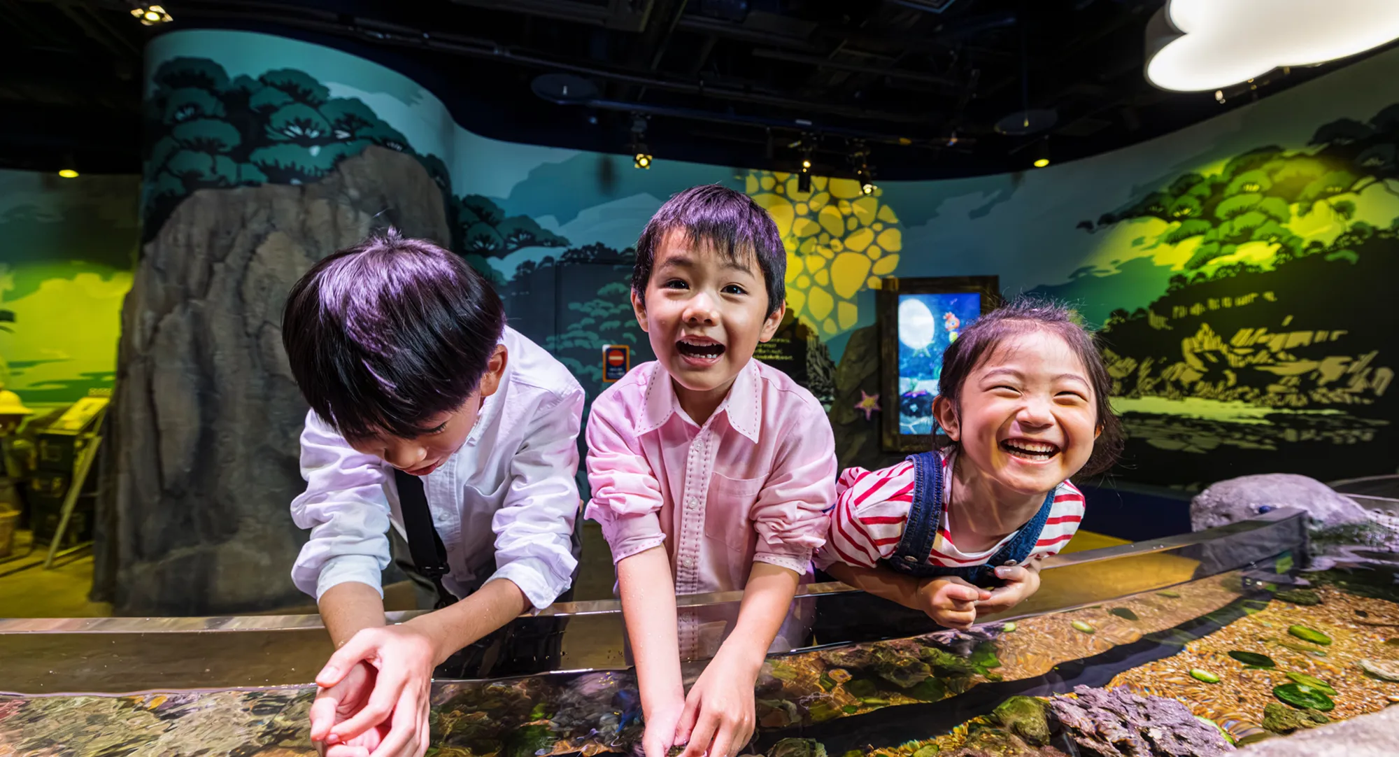 名古屋シーライフ水族館（横向き）