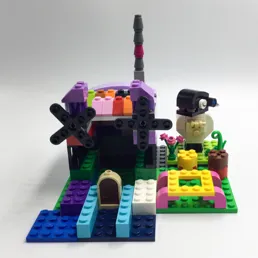 製作者『えま』