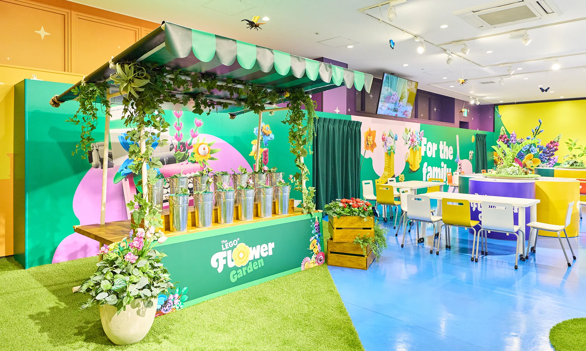 レゴ ブロックで作られたフラワーショップのフォトスポット